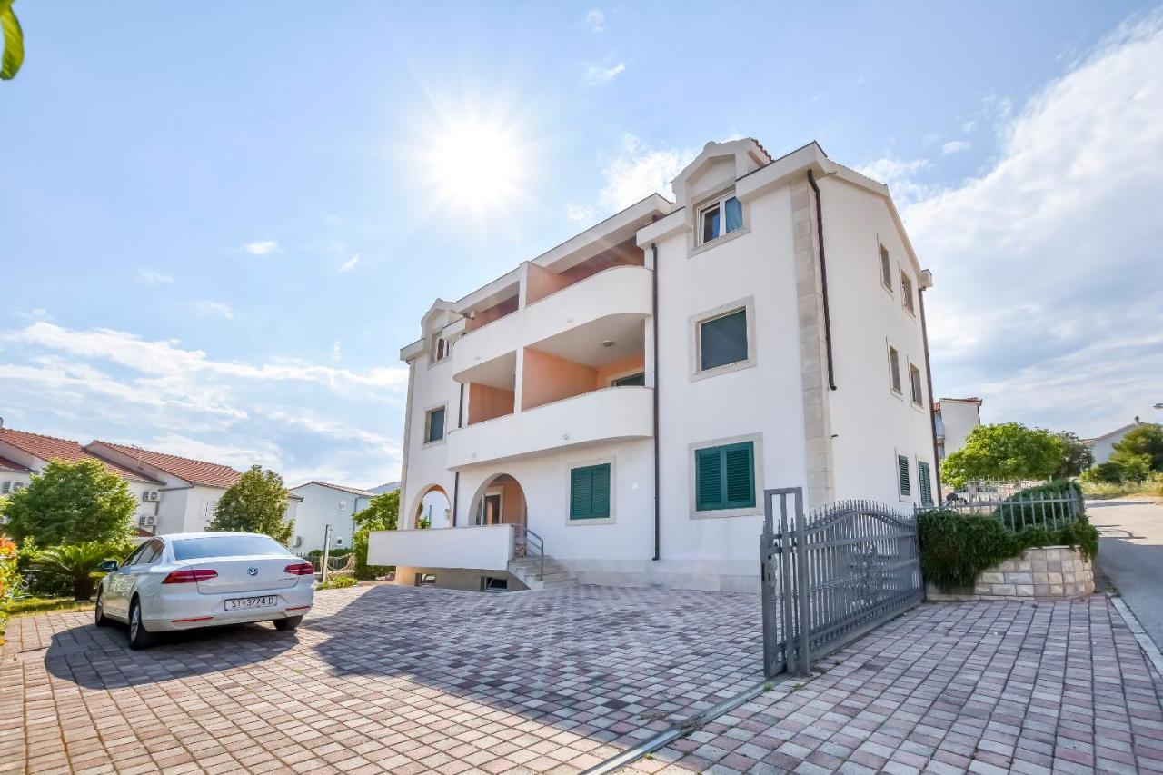 Apartments Anka Рогозница Экстерьер фото