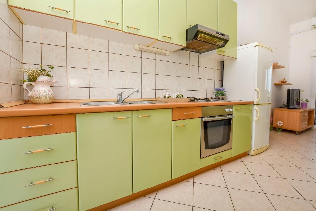 Apartments Anka Рогозница Экстерьер фото